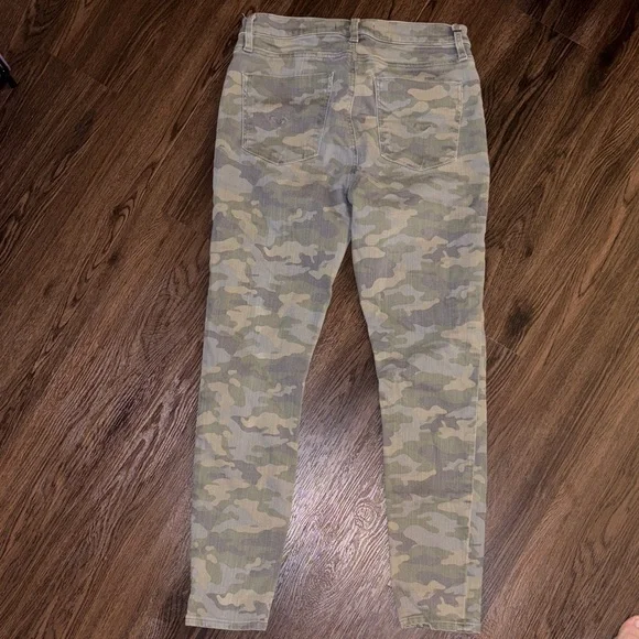 Hudson Barbara Super Skinny Camo Jeans - Picture 5 of 9